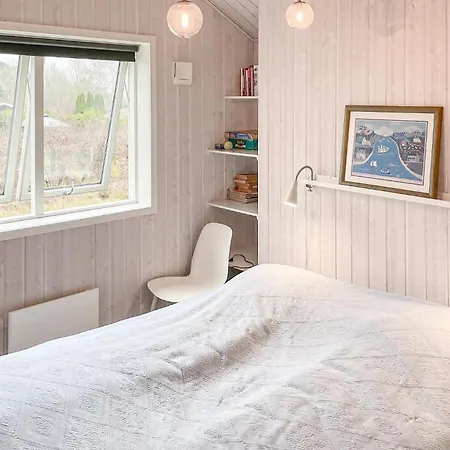 3 Bedroom Stunning In Дом отдыха Vejby